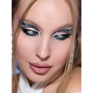 B.COLOUR WE WATERPROOF EYE PENCIL 01 CHRISTMAS TREE 0.25g - Imagen 2