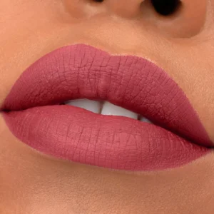 ESSENCE 8H MATTE LIQUID LIPSTICK 08 DARK BERRY 2.5ml - Imagen 2