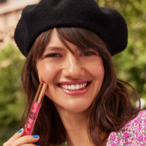 ESSENCE EMILY IN PARIS PLUMPING LIP OIL 01 4ml - Imagen 2