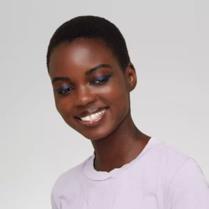 ESSENCE LONG-LASTING EYE PENCIL 26 DEEP SEA BABY 0.28g - Imagen 2