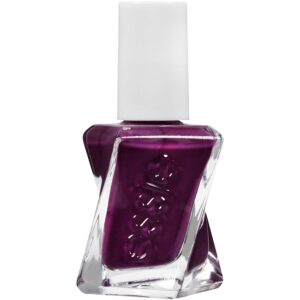 Esmalte de uñas Ultra Panama Ultra Panama en tono burdeos oscuro.