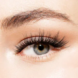 Cejas y pestañas con extensiones de lujo Ultra Panama.