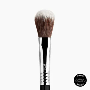 SIGMA F03 HIGH CHEEKBONE HIGHLIGHTER BRUSH - Imagen 2
