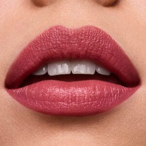 Estée Lauder Labial Cremoso Pure Color 220 Powerful 3.5g - Imagen 3