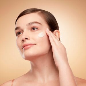 Estée Lauder Crema humectante suave Tratamiento antiedad Revitalizing Supreme+ Youth Power 50ml - Imagen 4