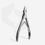 Cortaúñas profesional para uñas con diseño ergonómico y precisión.